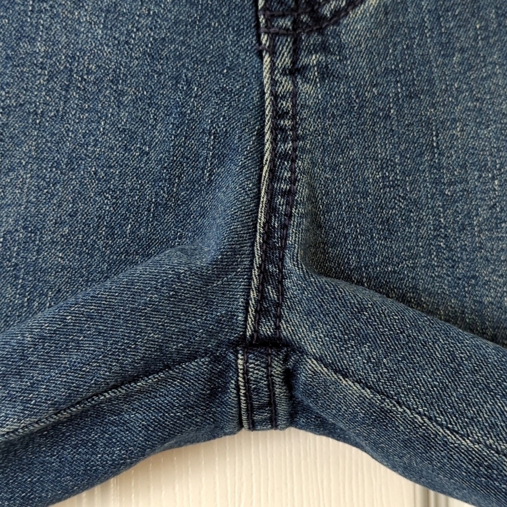 Social Standard by Sanctuary Dark Wash High Rise Cropped Straight Leg Jeans 6 - Picture 12 of 16